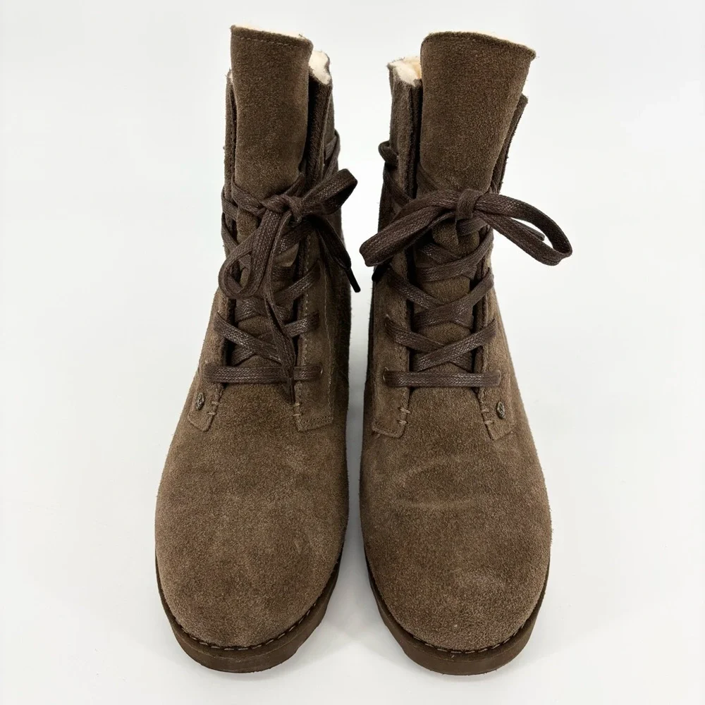 Bearpaw‎ Krista Suede Wedge Boot Size 9 Wool Blend Lining Harmony Tan Brown